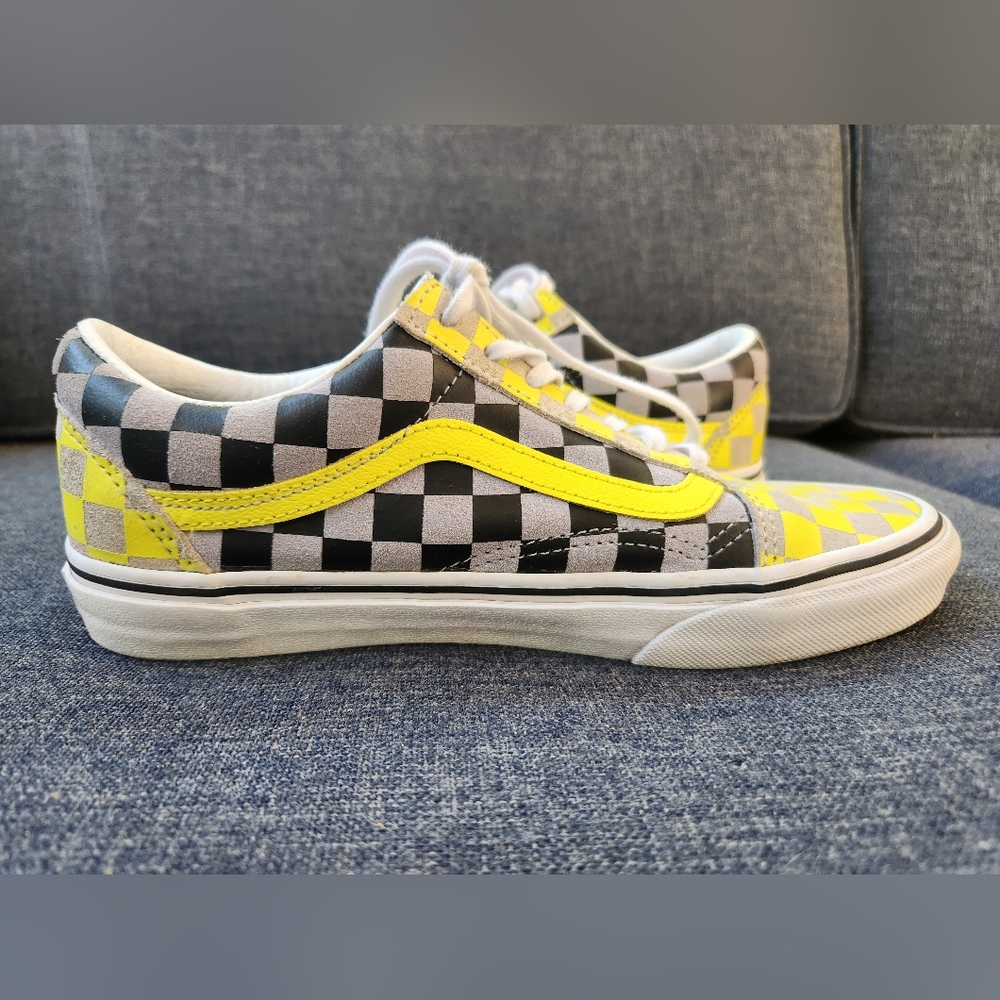Vans Old Skool Checkered Yellow and Black Sneakers - Picture 3 of 9